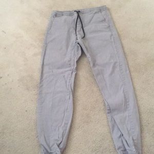 Men’s Charles and a Half joggers